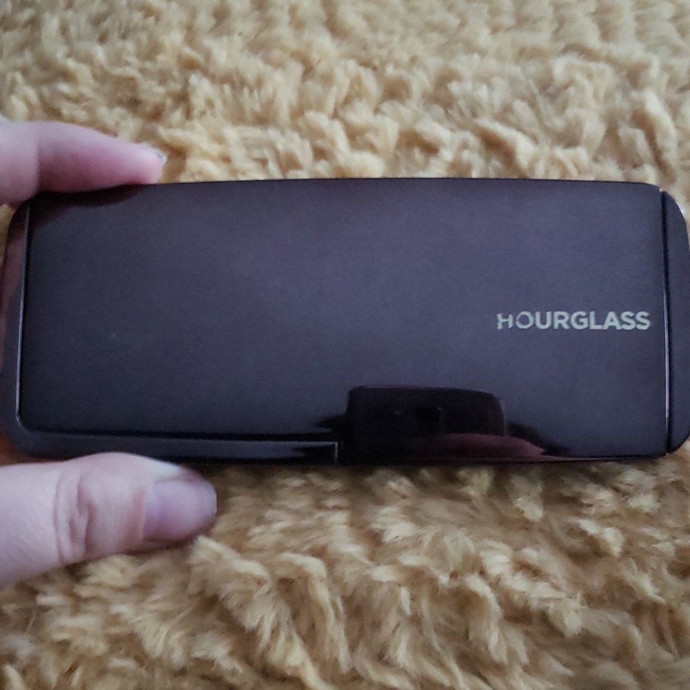 Hourglass Ambient Lighting Palette
